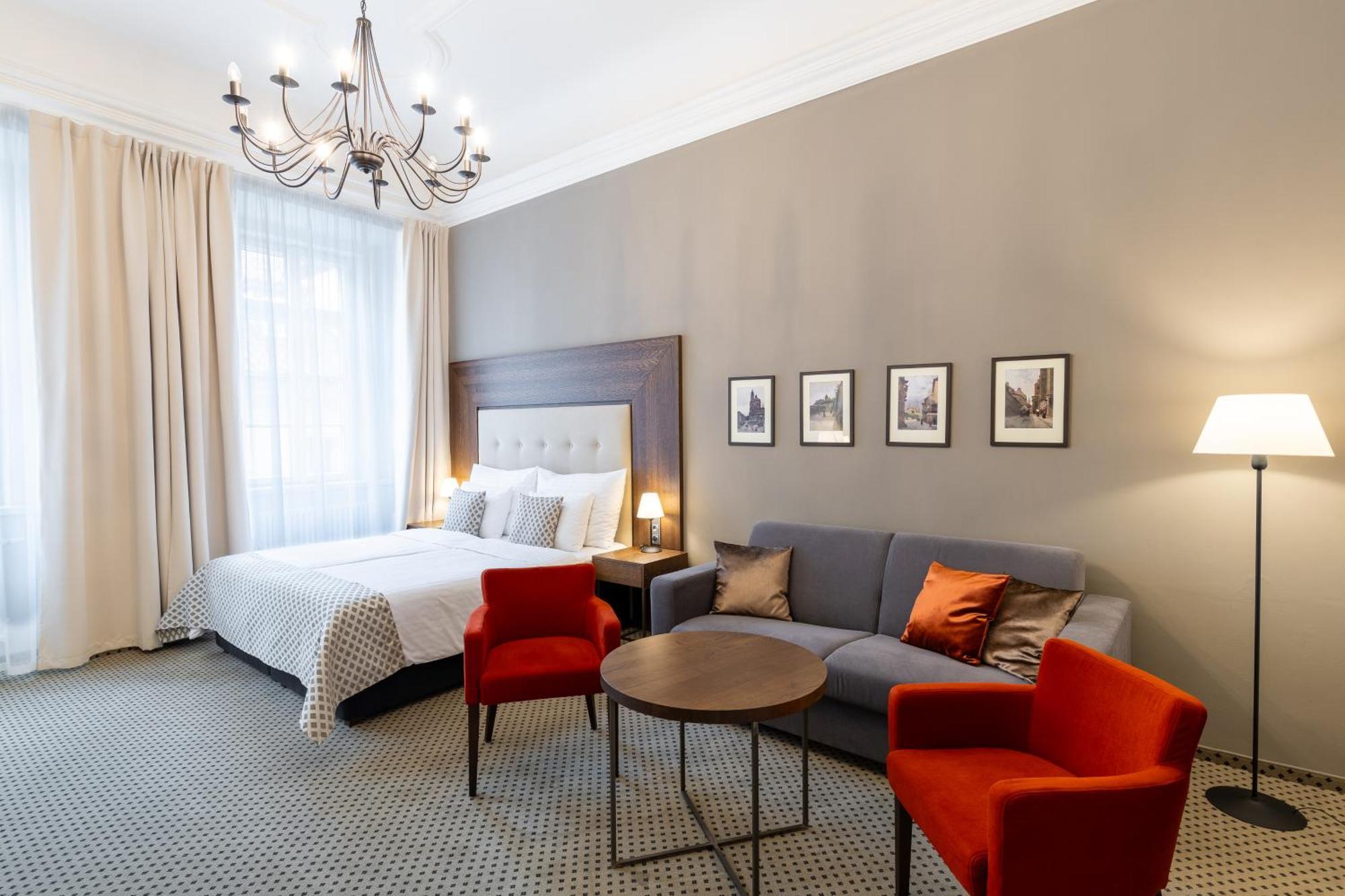 Ikona Hotel